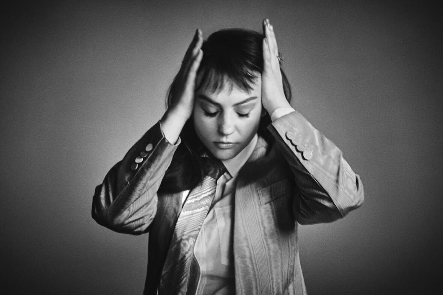 Angel olsen alive and dying 2021 kylie coutts