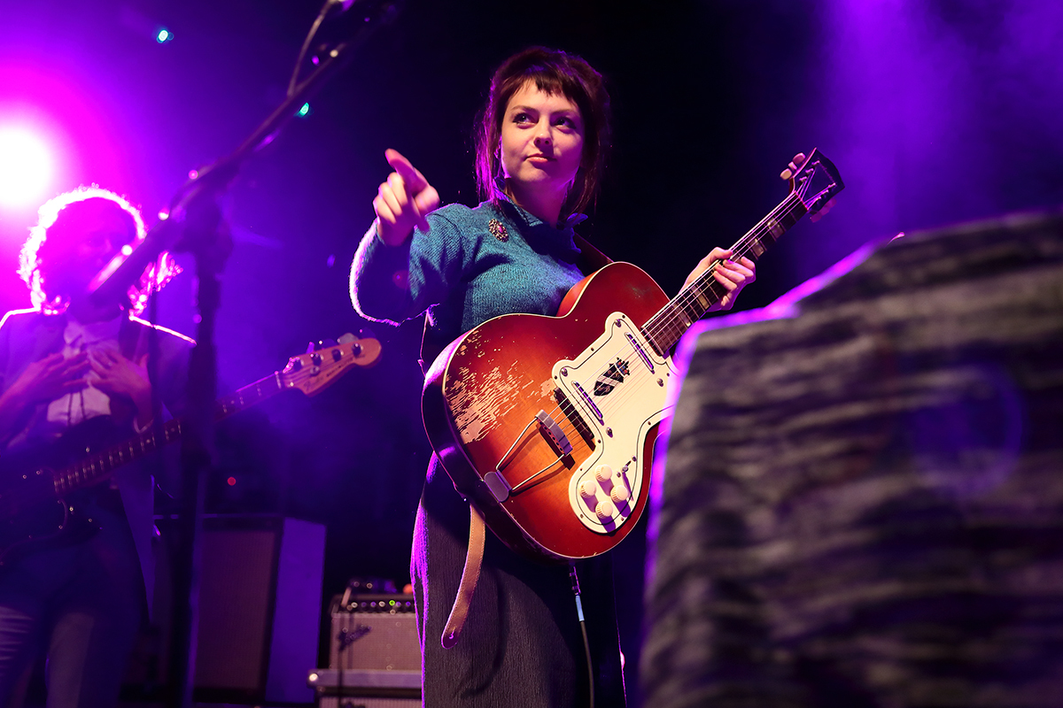 Angel olsen koko1016 bc10