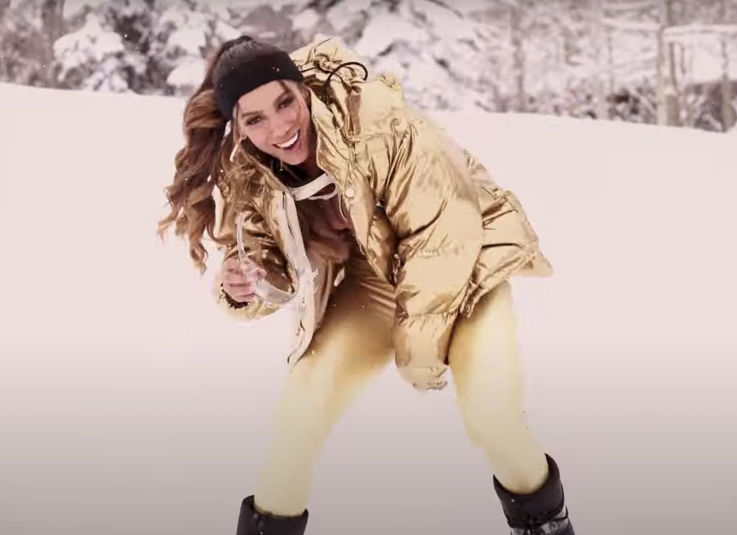 Anitta loco video 2021