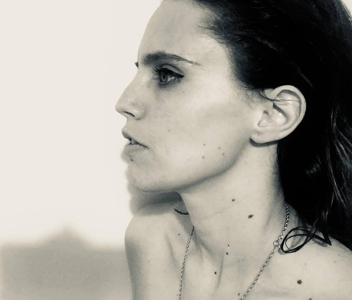 Anna calvi apr18