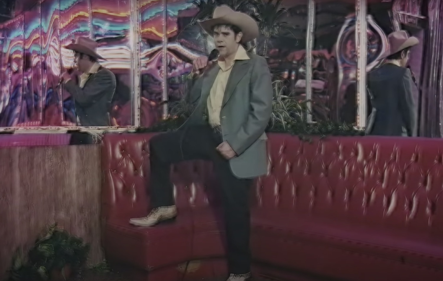 Ariel pink another weekend video