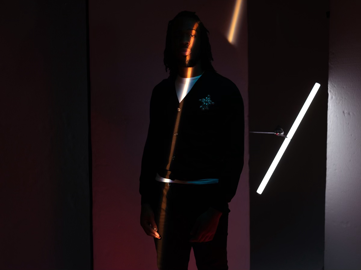 Avelino 2022 press shot no credit given