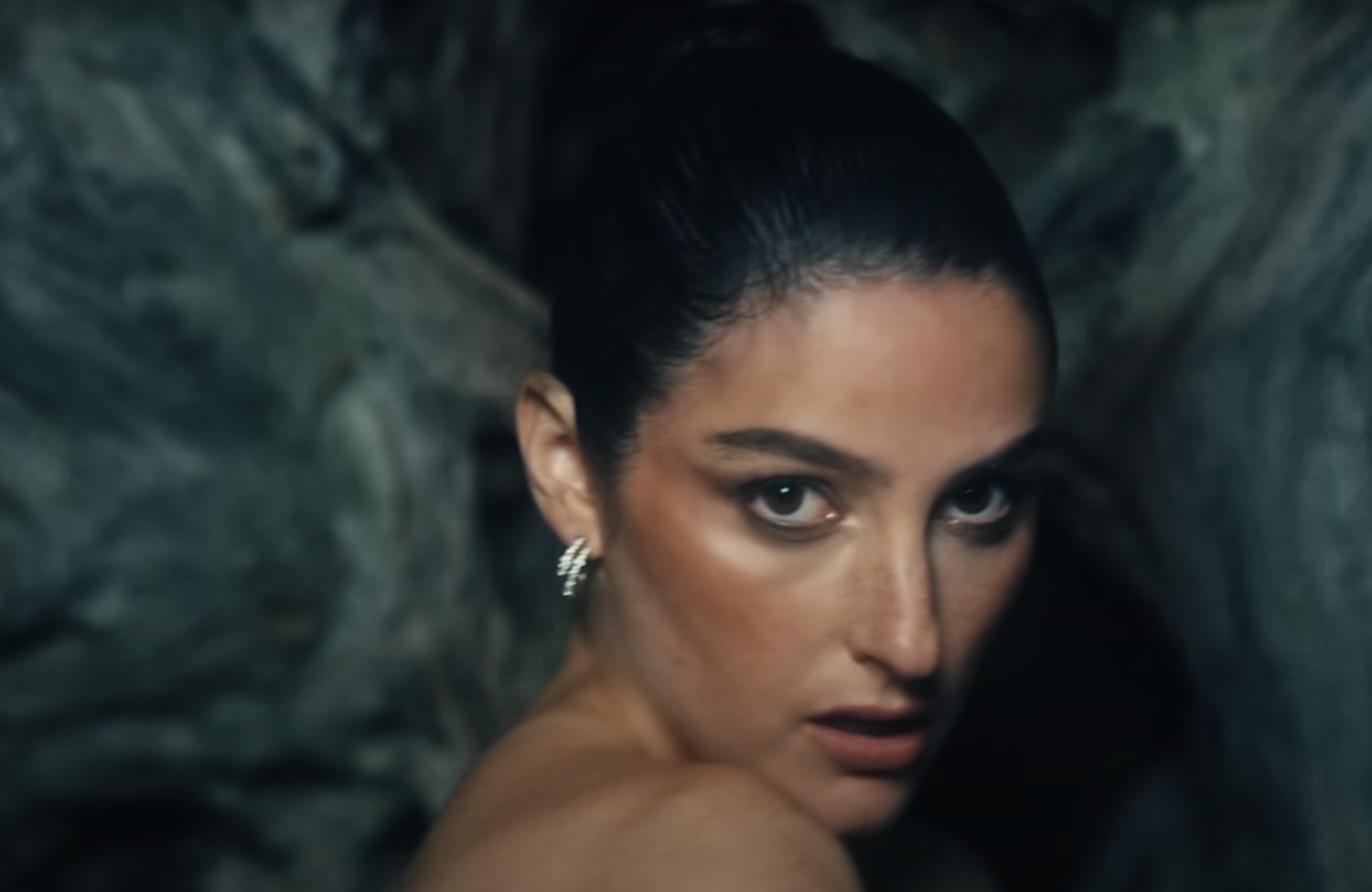 Banks skinnydipped video youtube