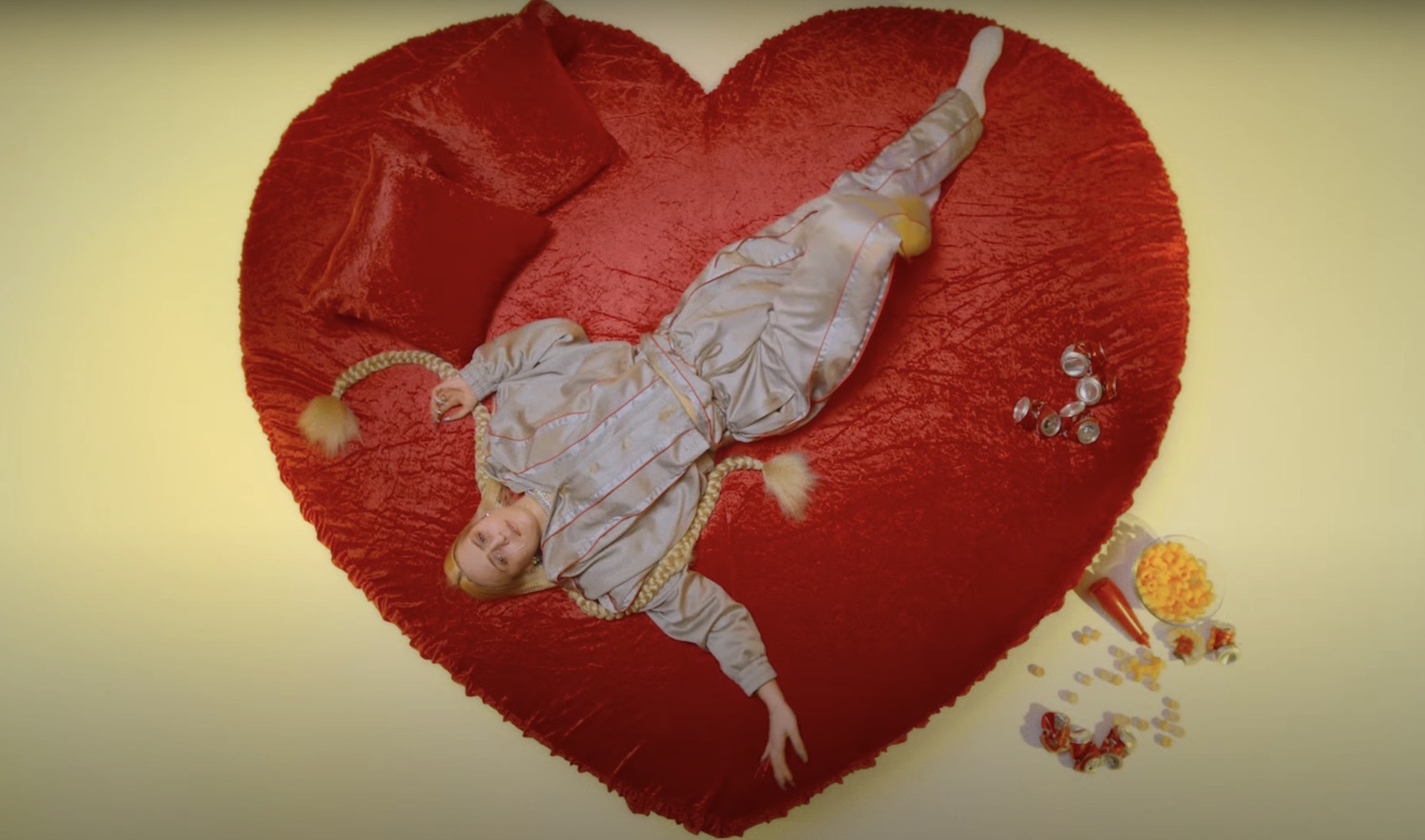 Banoffee idiot video youtube