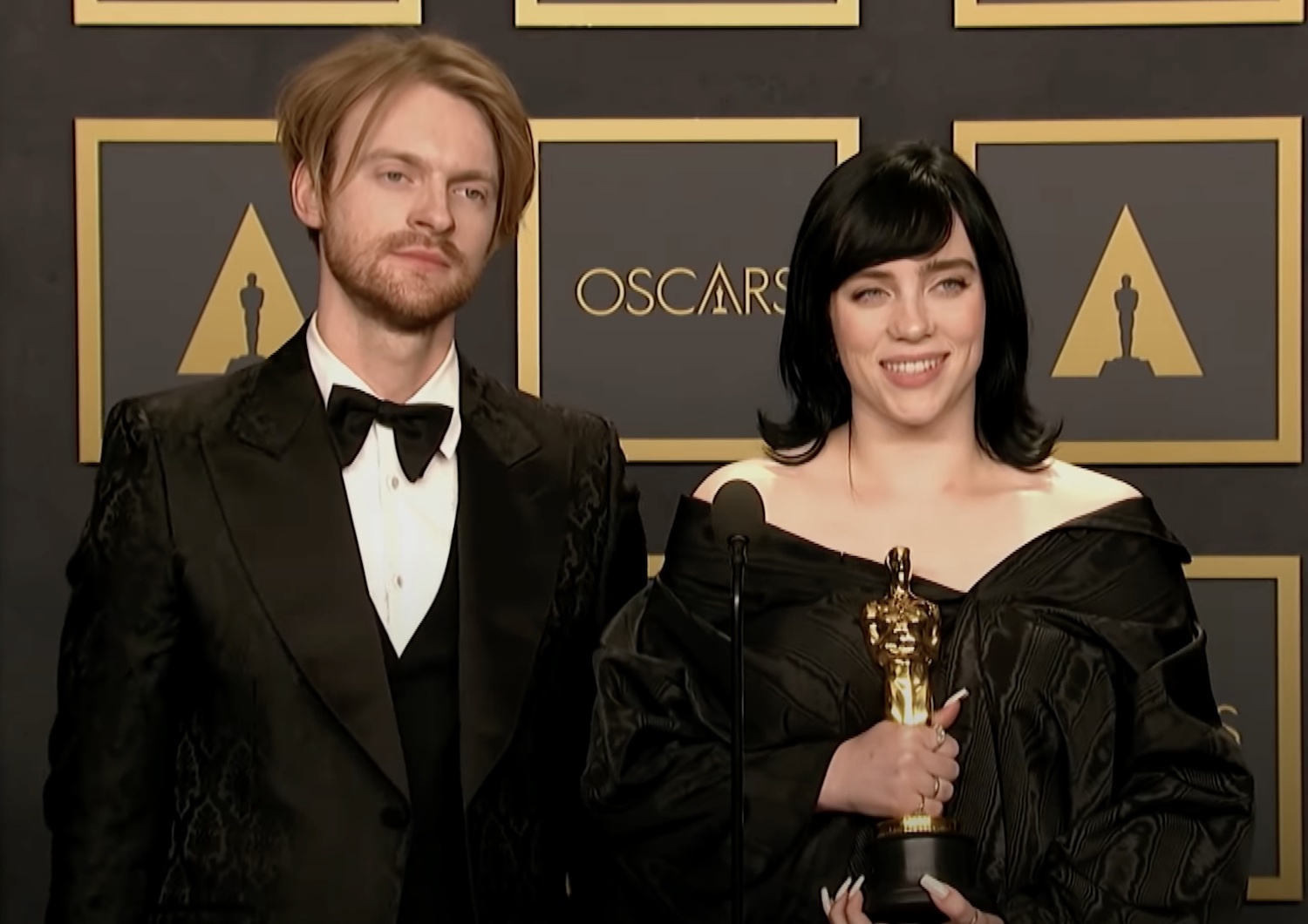 Billie eilish finneas oscars 2022 backstage youtube