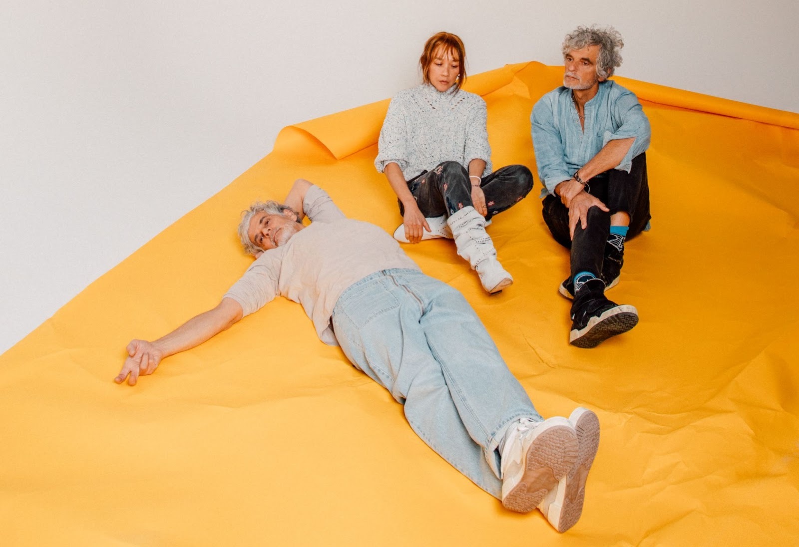 Blonde redhead yellow floor 2023