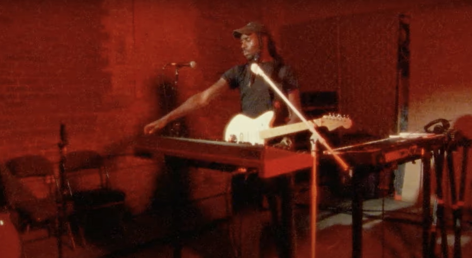 Blood Orange in the visualiser for "Jesus Freak Lighter"