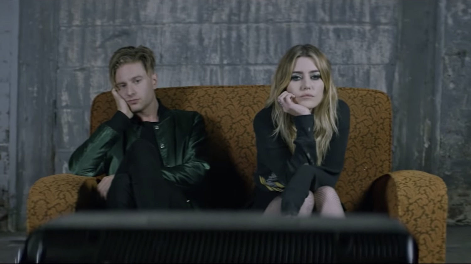 Blood red shoes mexican dress video