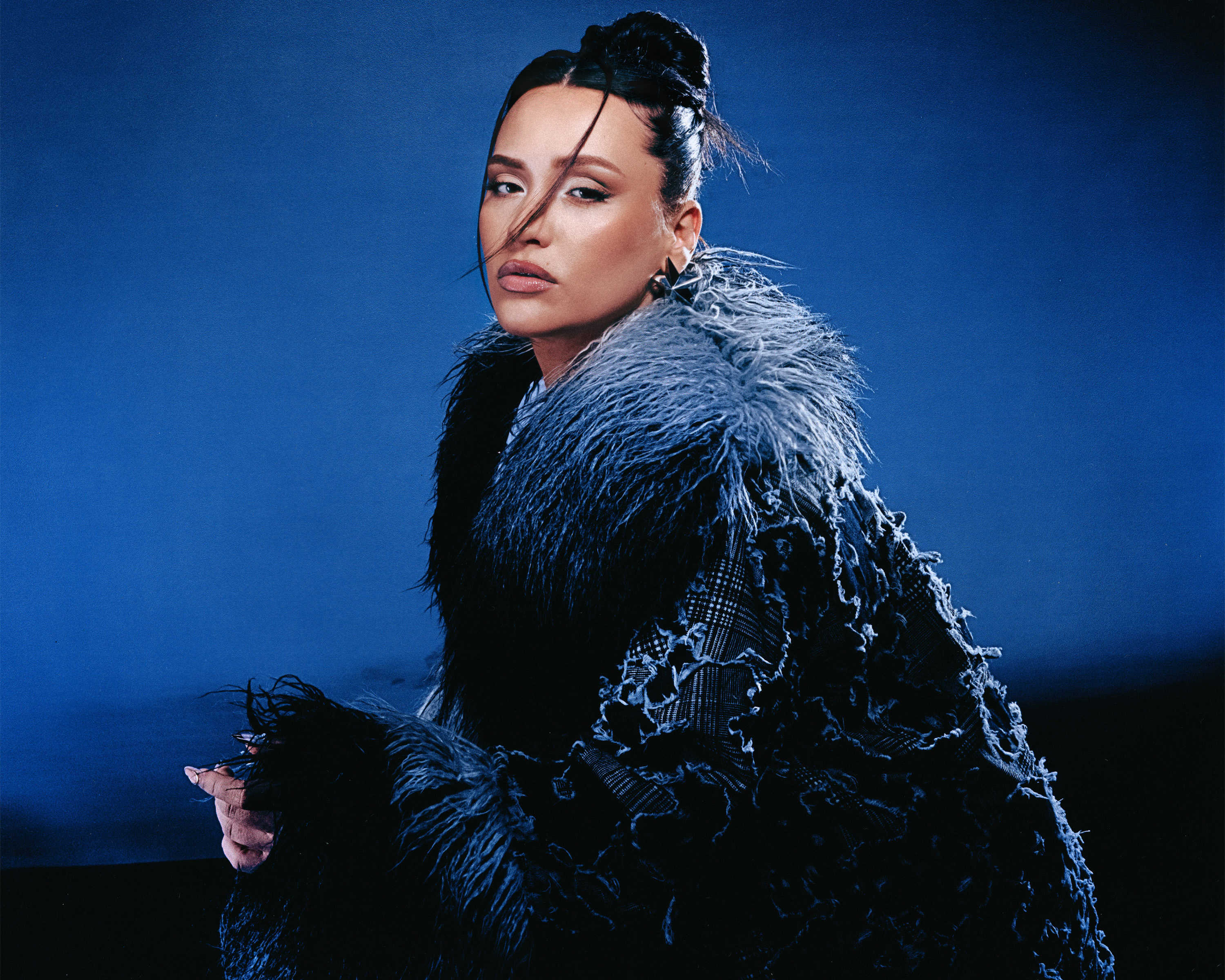 LIA KALI Kaelis PORTADA wide