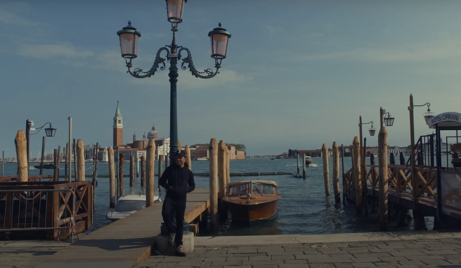 Chance the rapper a bar about a bar video youtube 2