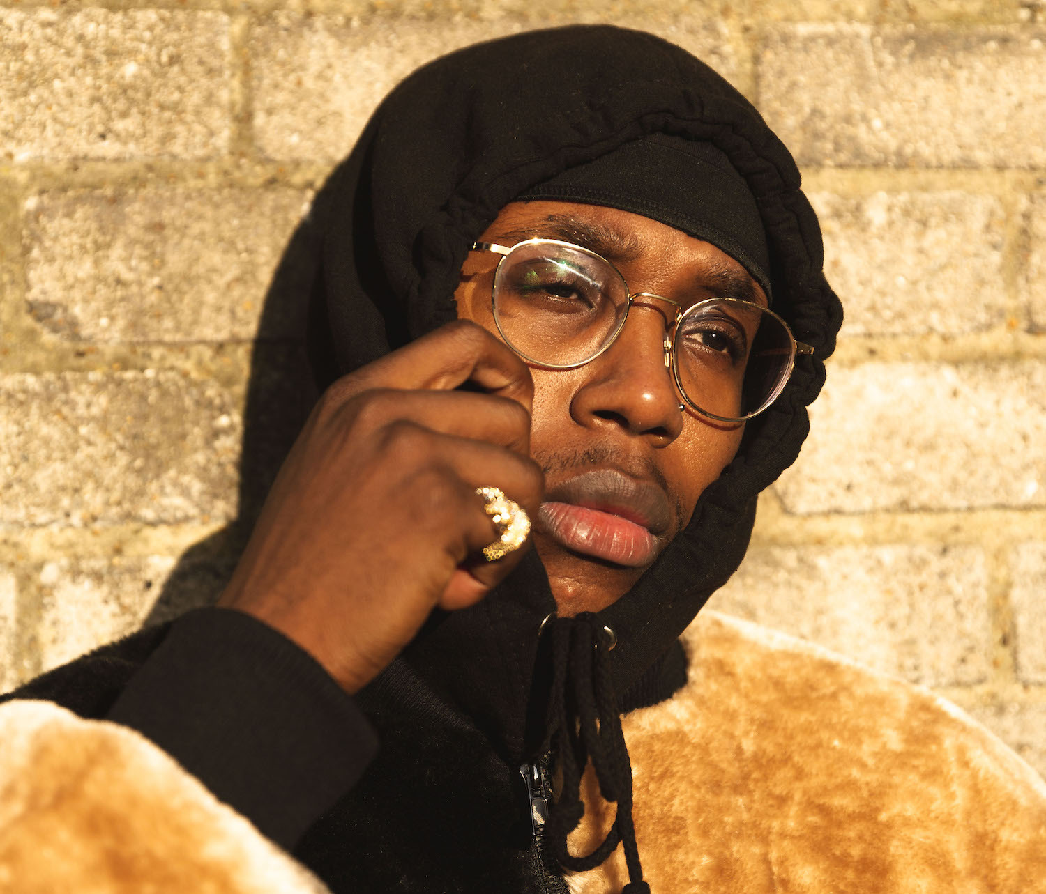 Che lingo ian andrew upton