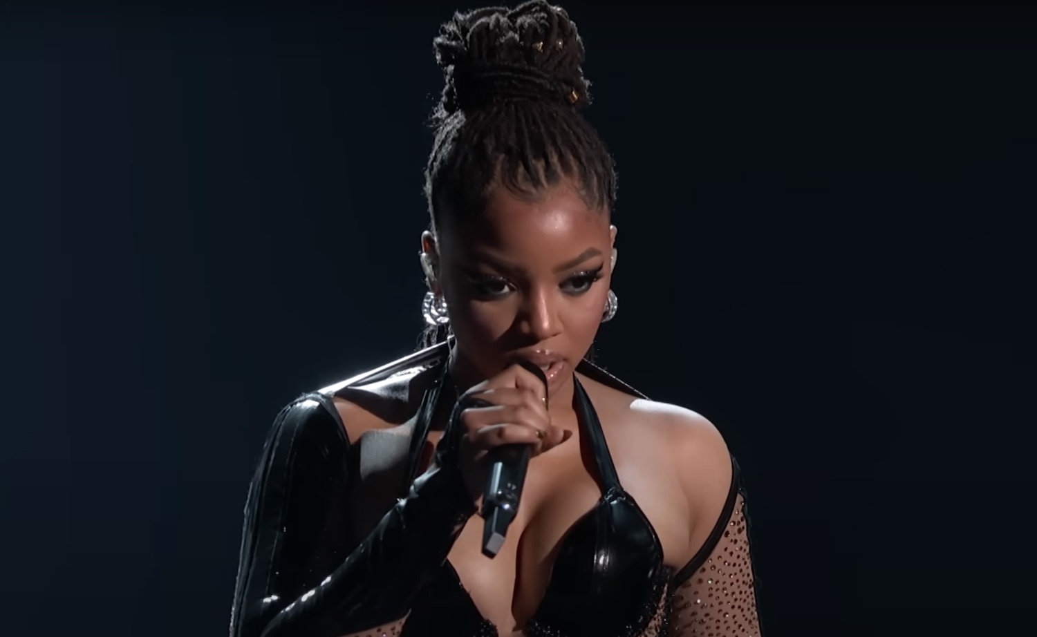 Chloe surprise bet awards 2022 youtube