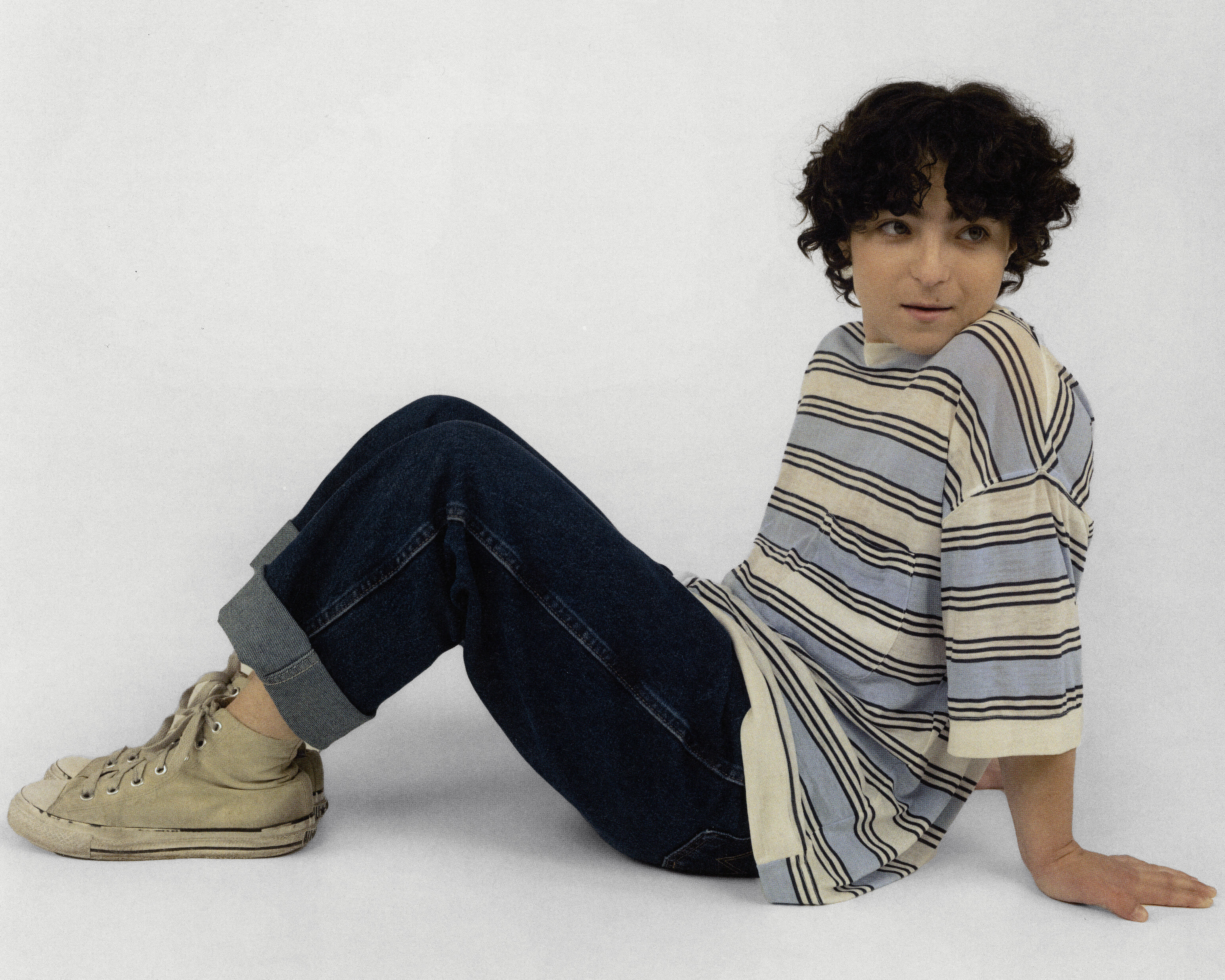 Claud stripes and converse