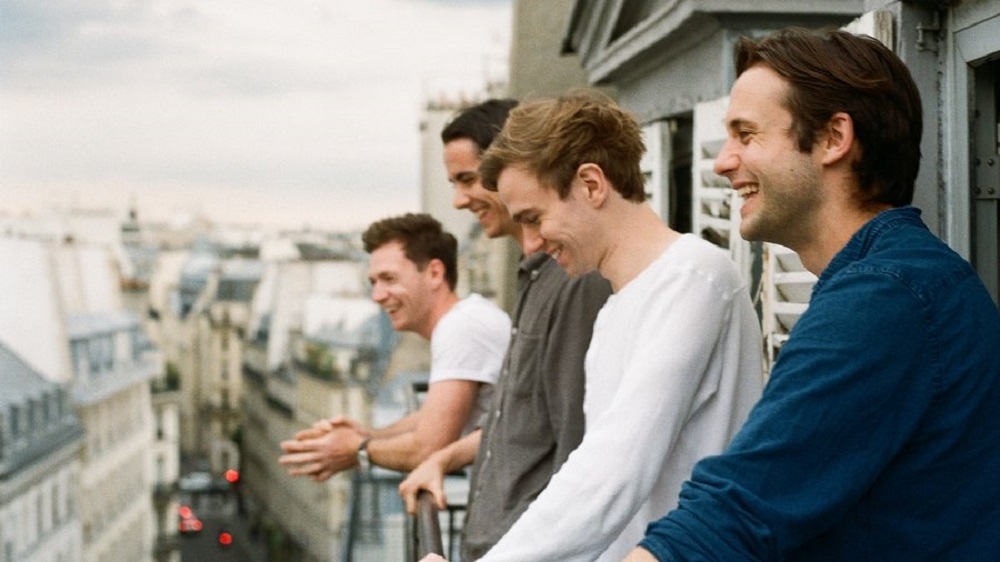 Colouringparisbalconyshot