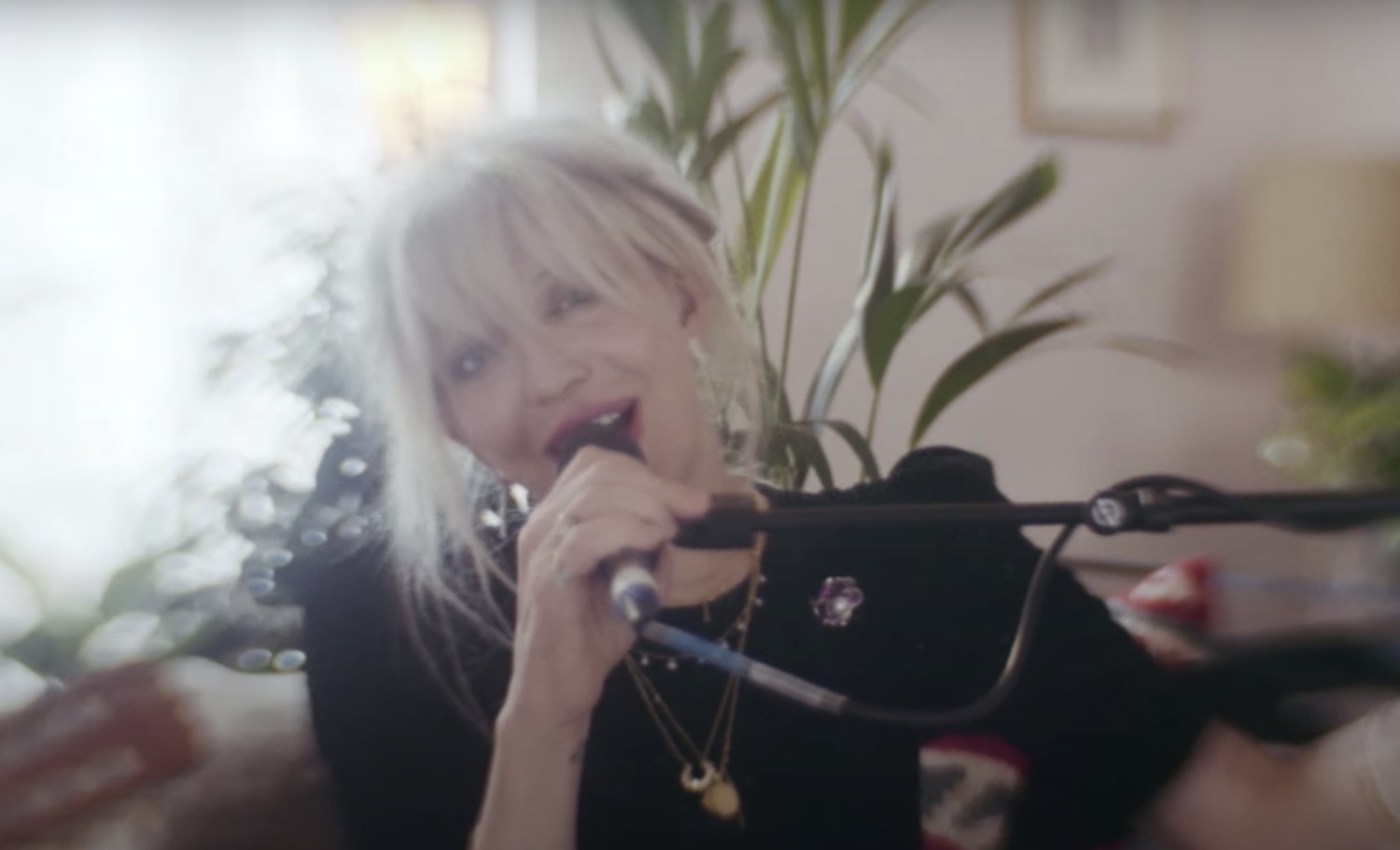 Courtney love california stars cover Bruises of Roses youtube