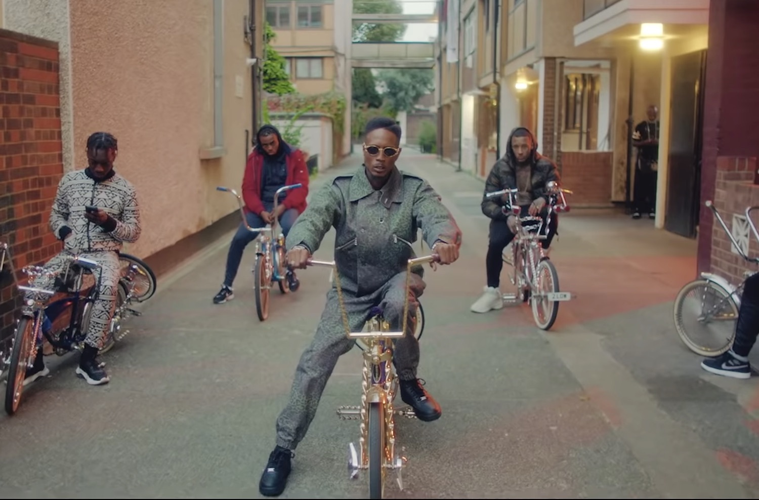 D double e ahser d top boy video