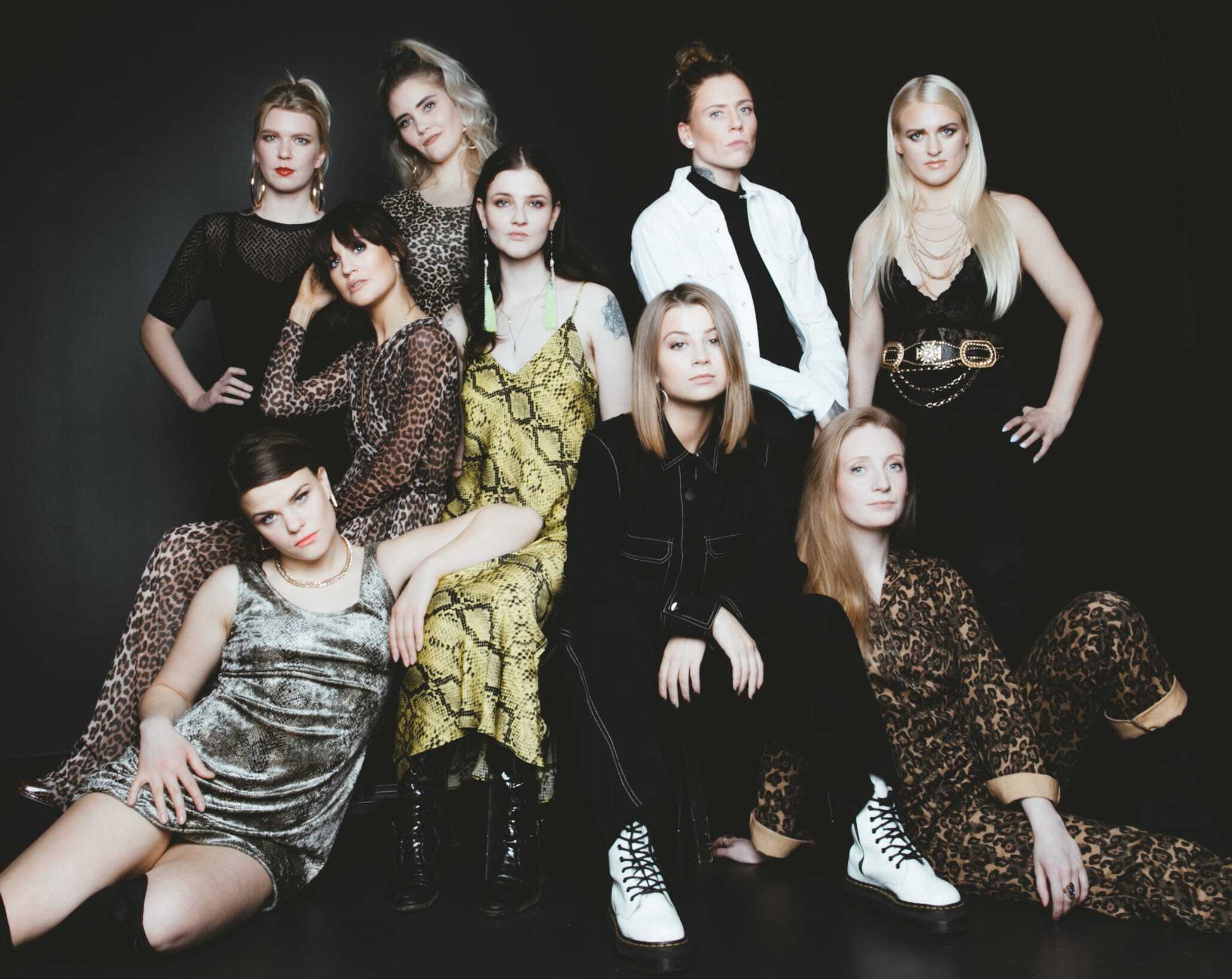 Daughters reykjavik square