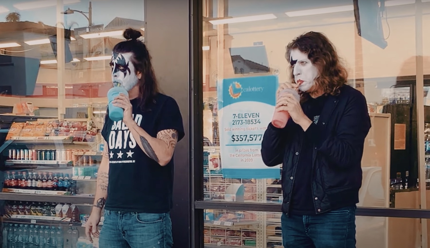 Dave grohl greg kurstin hanukkah night 8 kiss cover youtube