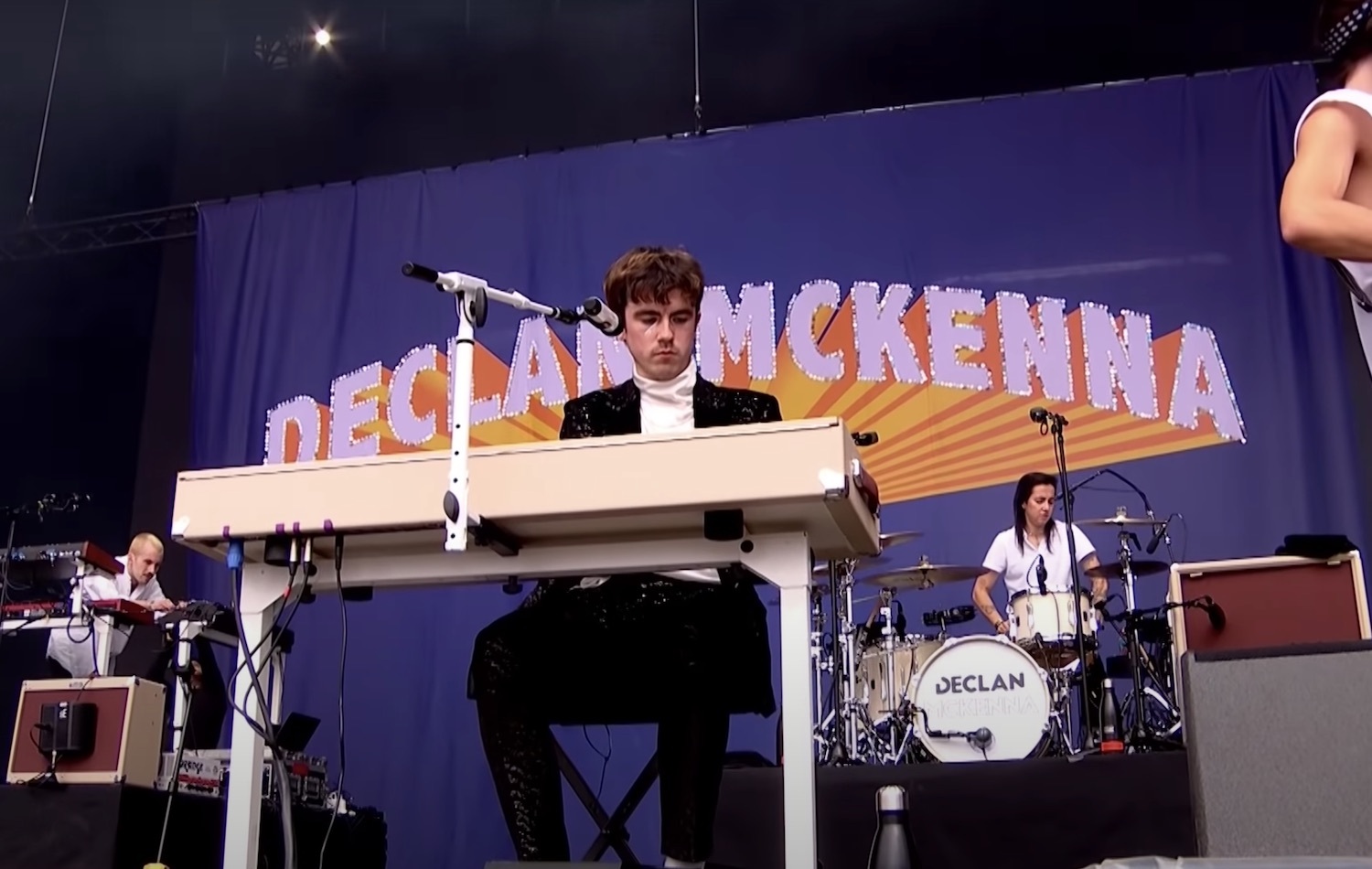 Declan mckenna reading 2021 youtube