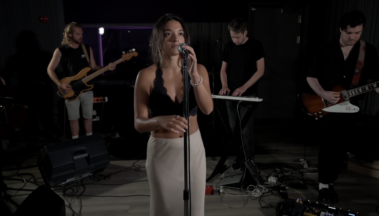 Dutch Mustard Best Fit live session