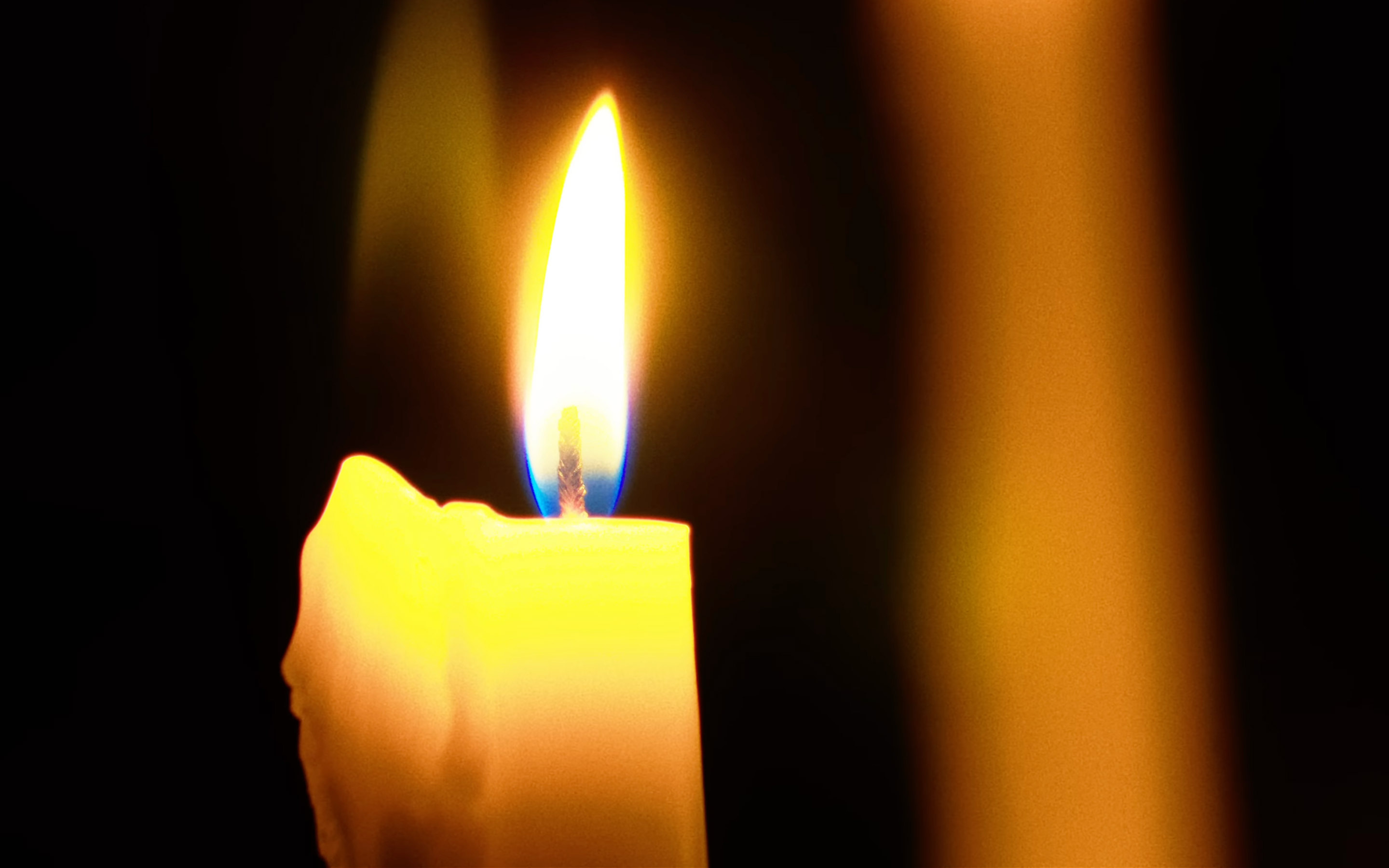 Dv4d video still candle 2