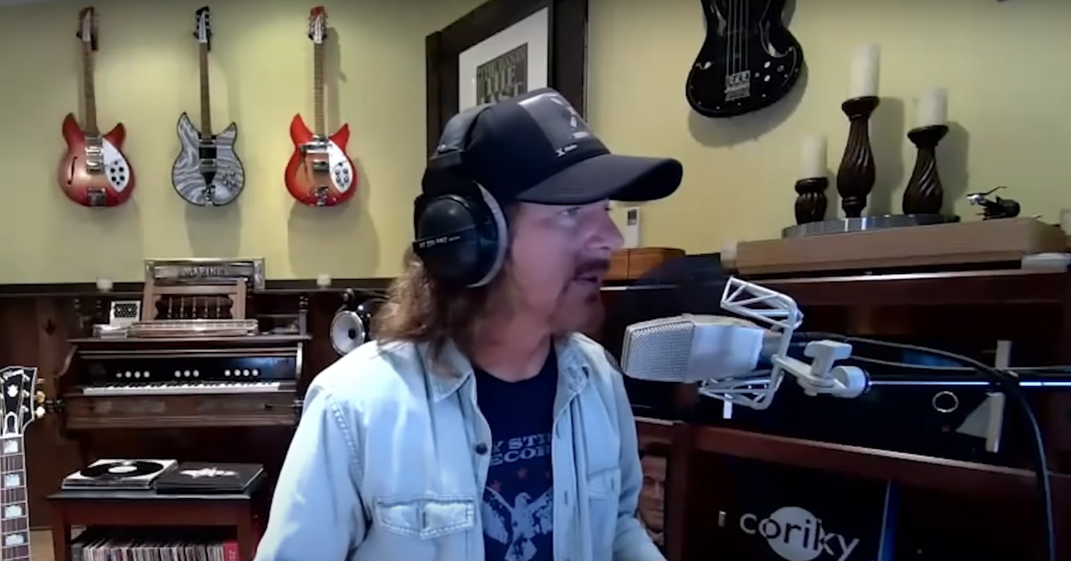 Eddie vedder bradley cooper howard stern