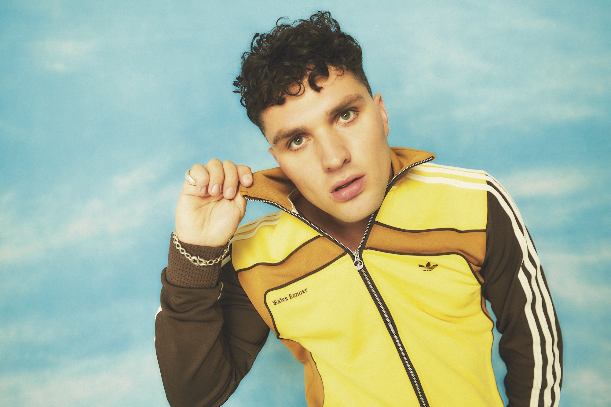 Edit260822 DANDLION S08 064