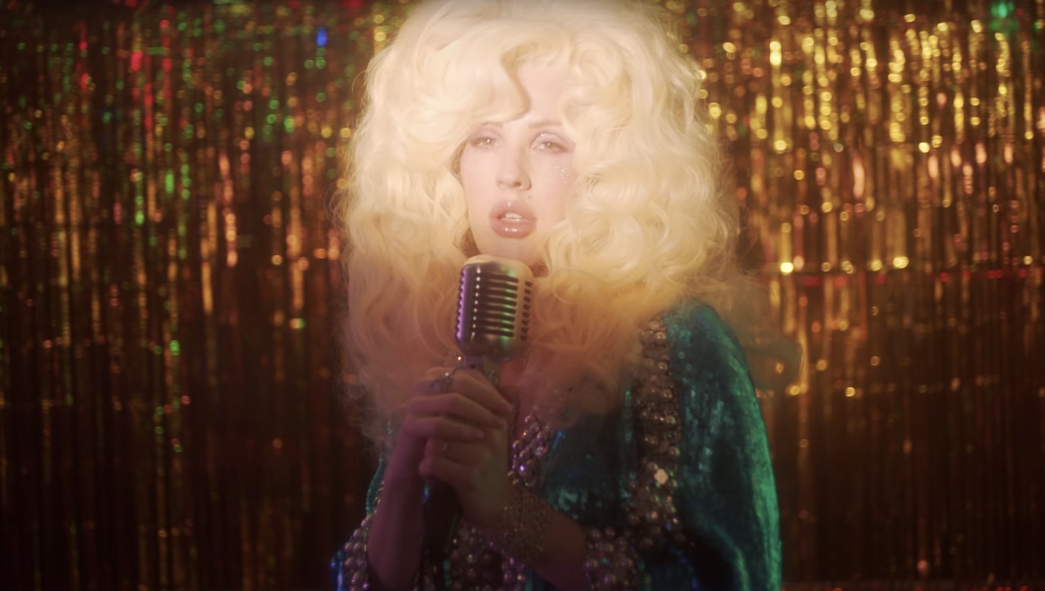 Ellie goulding silk city new love video