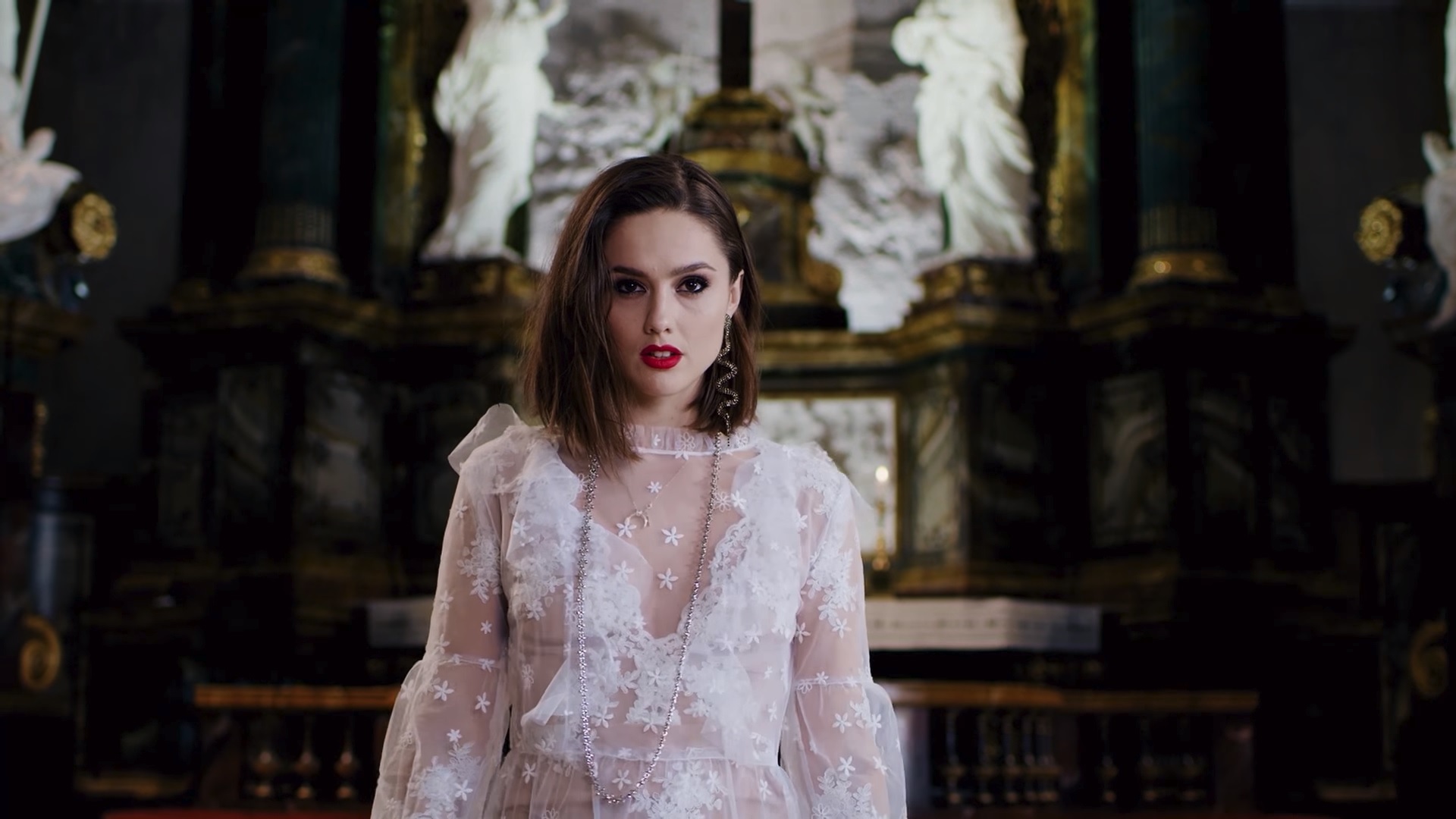 Esther vallee hardcore still