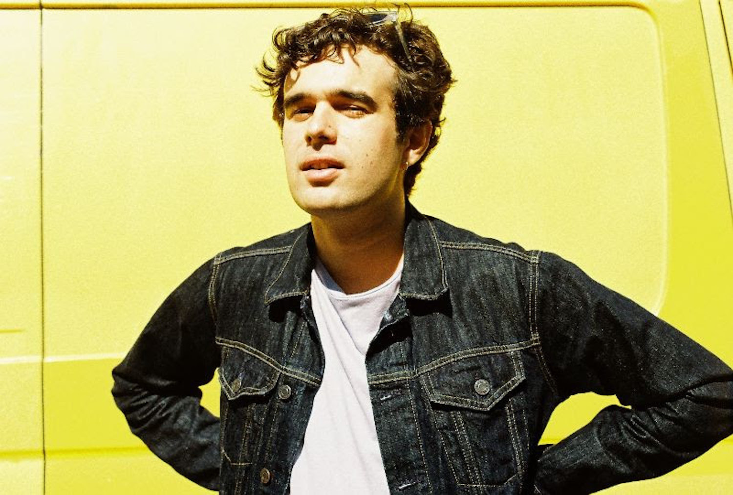 Fake laugh novelty song