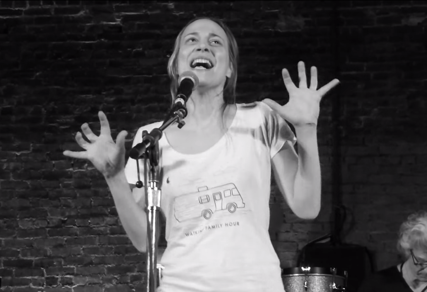 Fiona watkins apple family