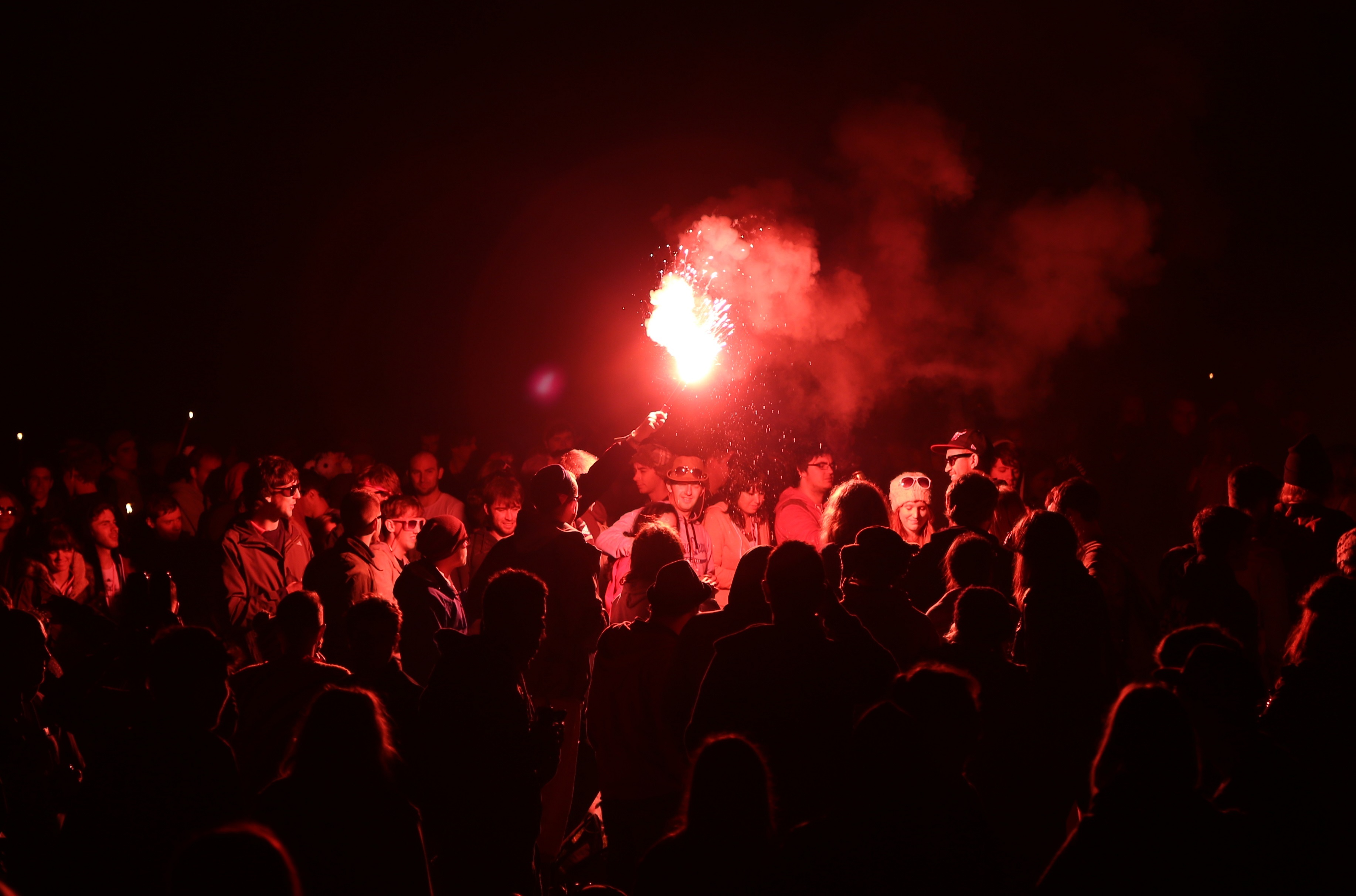Flare glasto neal whitehouse piper