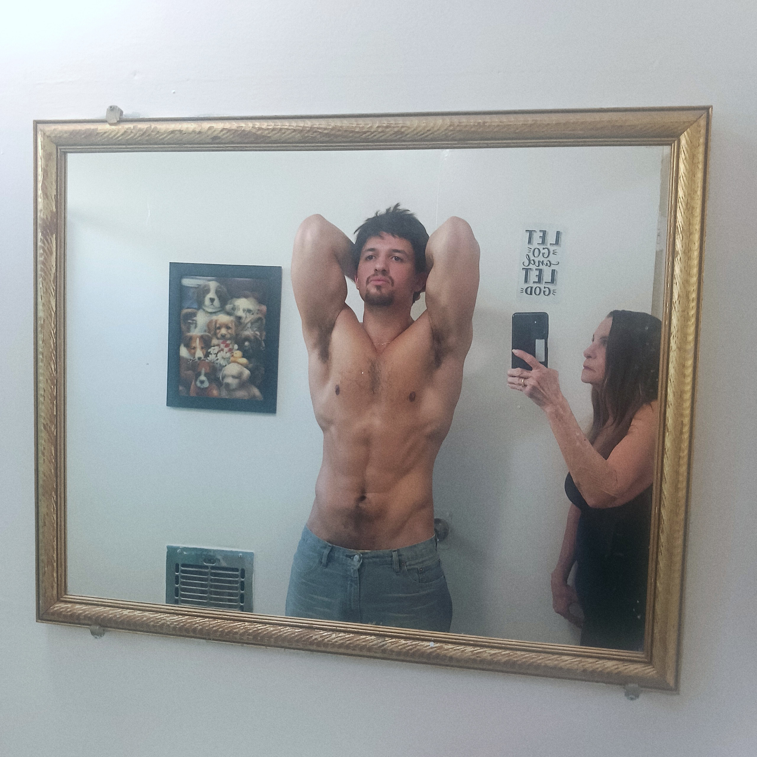 Flirty800 press photo