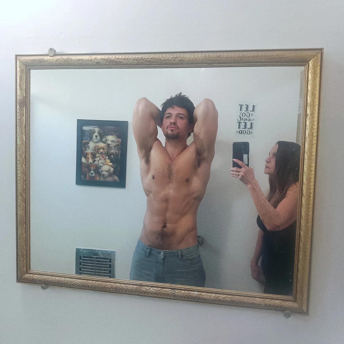 flirty800 announces Strip EP, shares "Smoke" from new b4 partnership