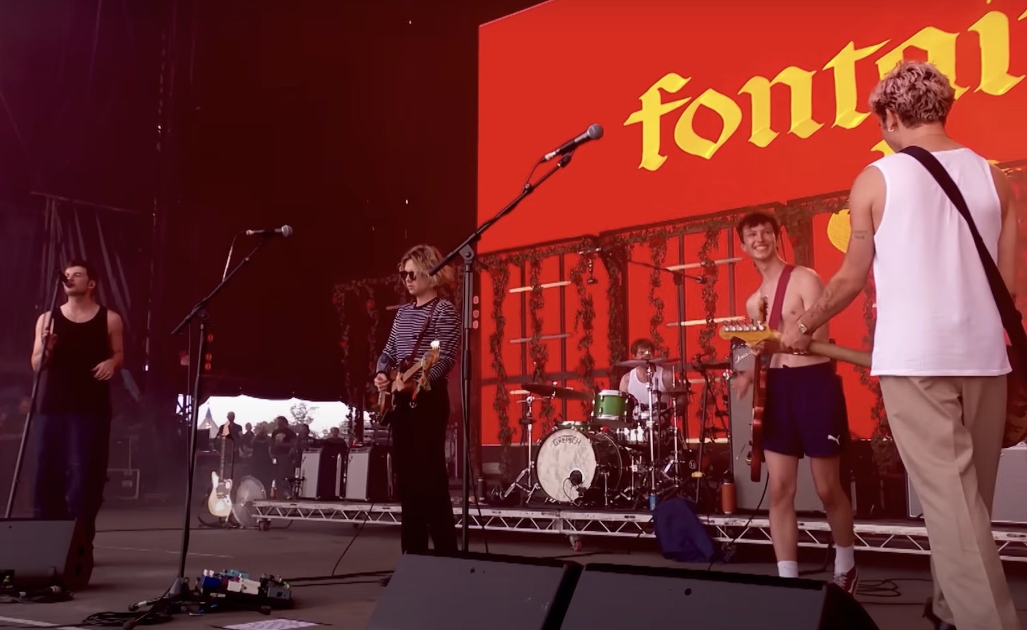 Fontaines dc boys in the better land reading 2022 youtube