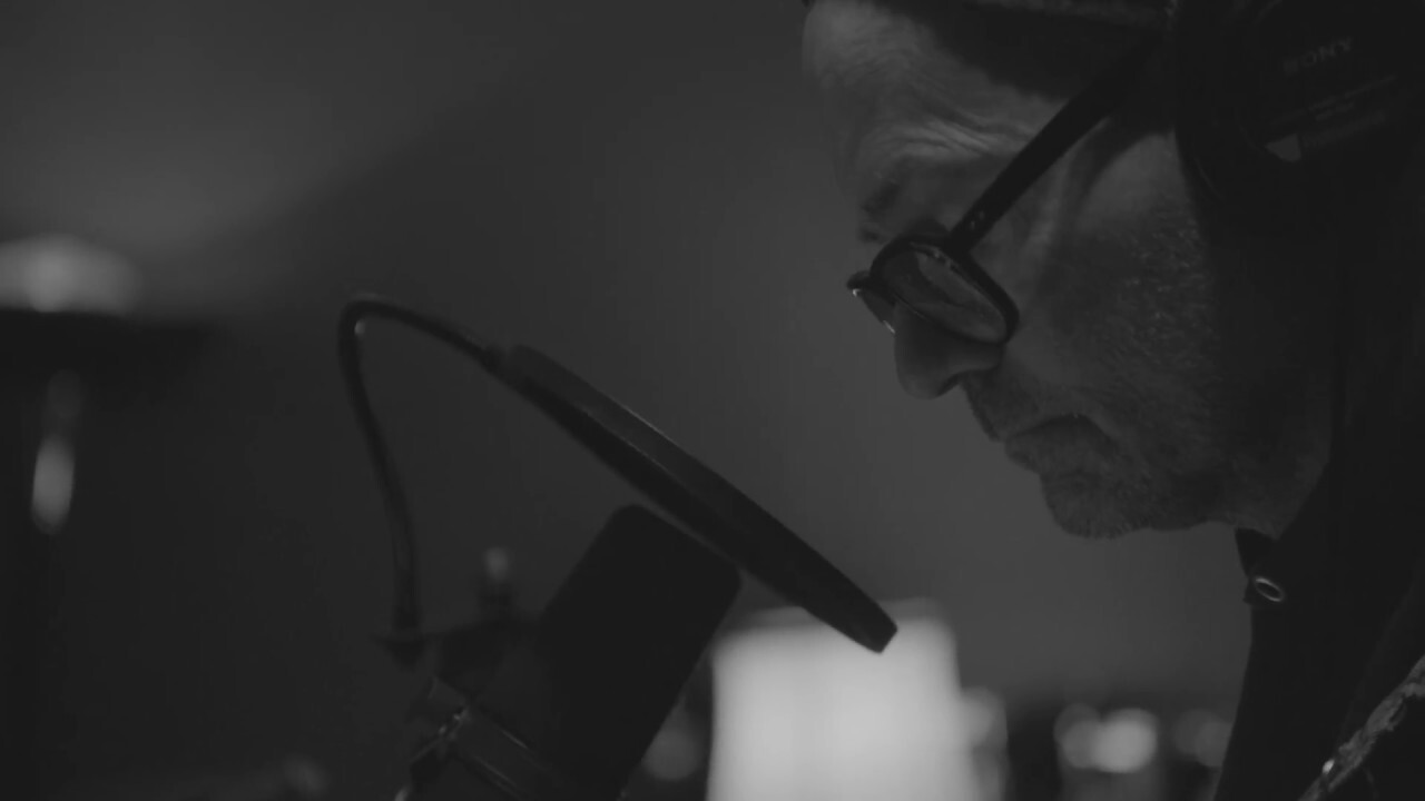 Gord downie introduce yerself