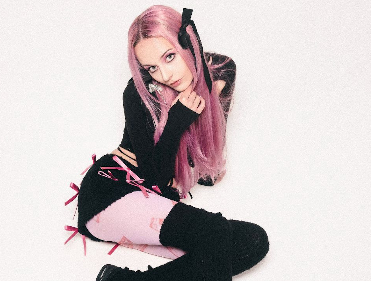 Hannah diamond 2022 press shot credit William Wright