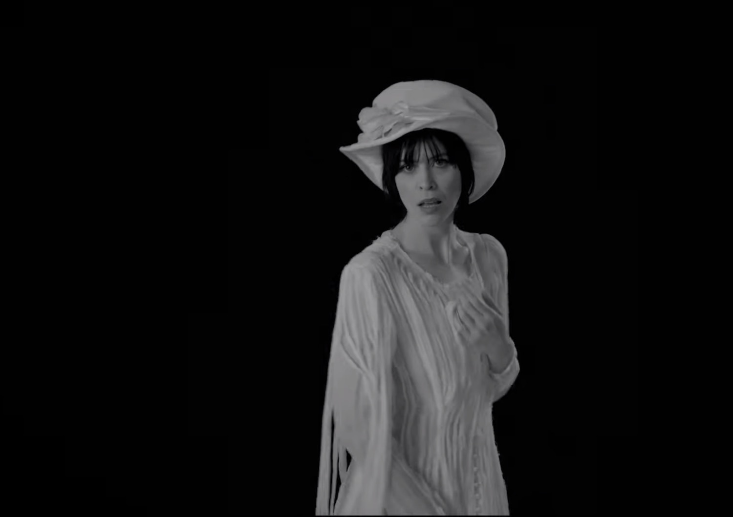 Hayley mary ordinary me video