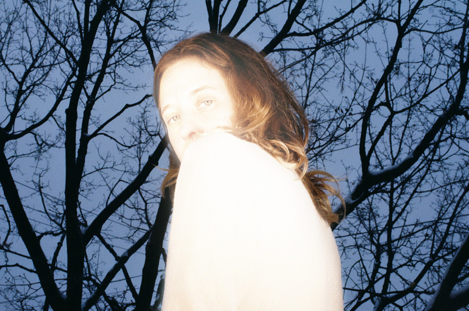 Helena deland 2022 press shot swimmer