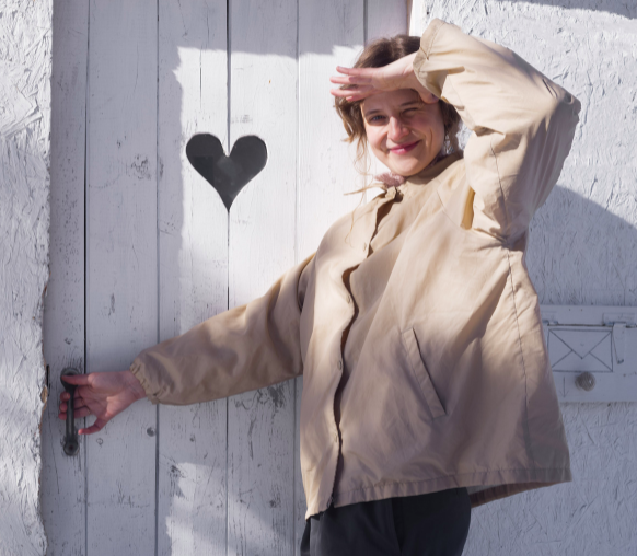 Helena deland heart door 2023