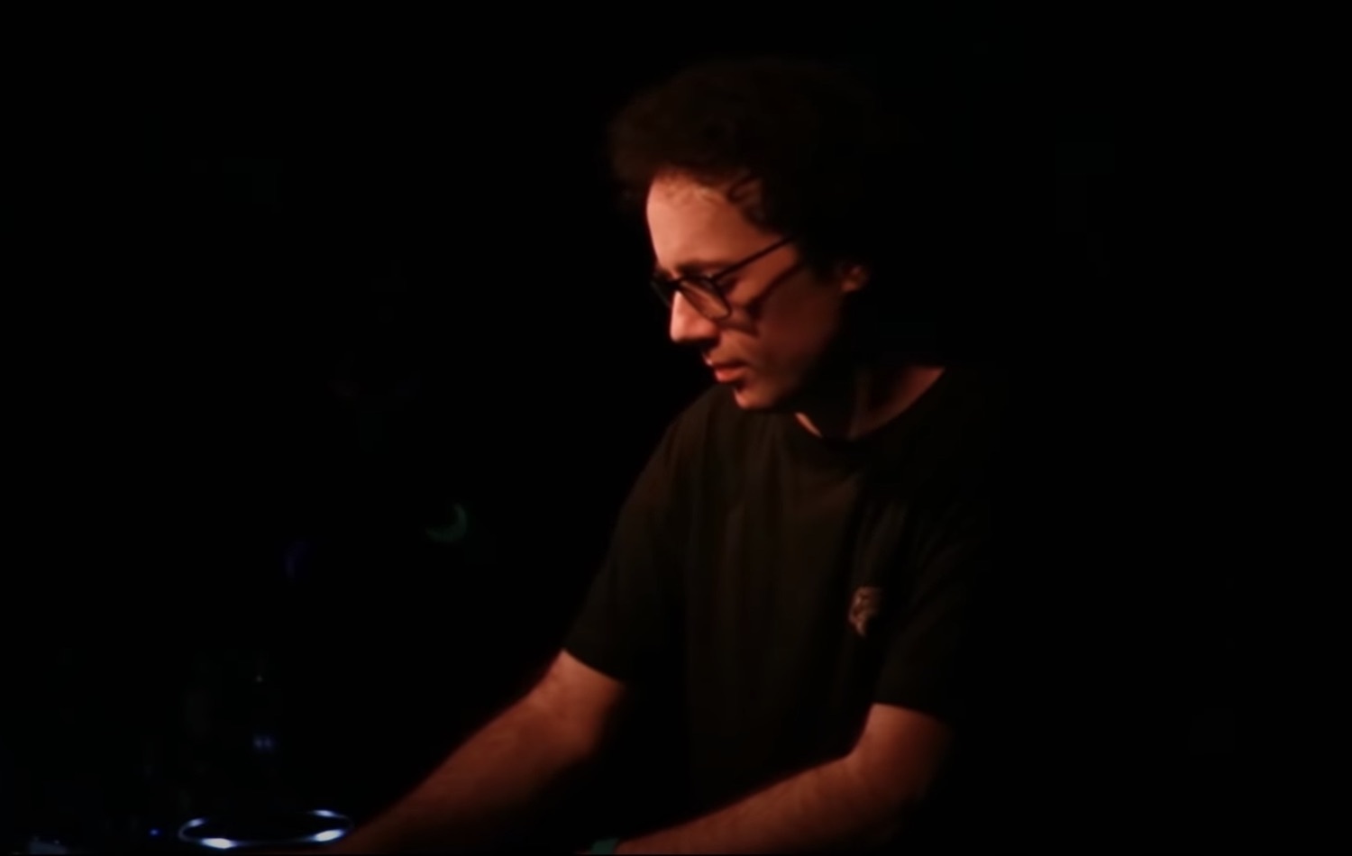 High contrast Music Please 2017