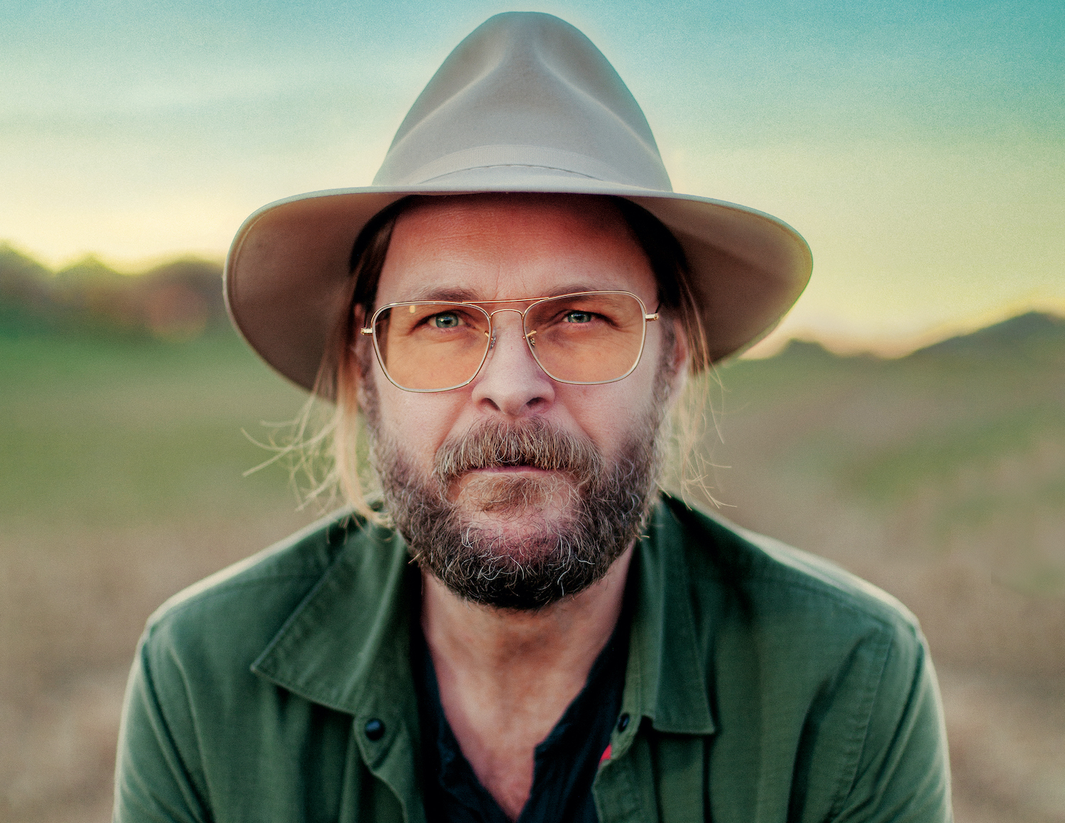 Hiss golden messenger 2021 press Shot full