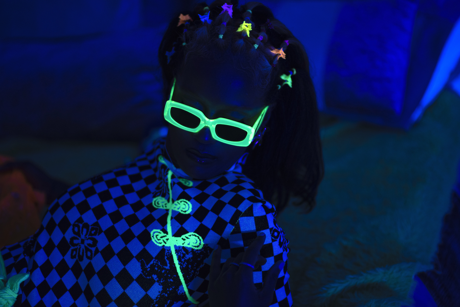 Iamddb End Of The World video