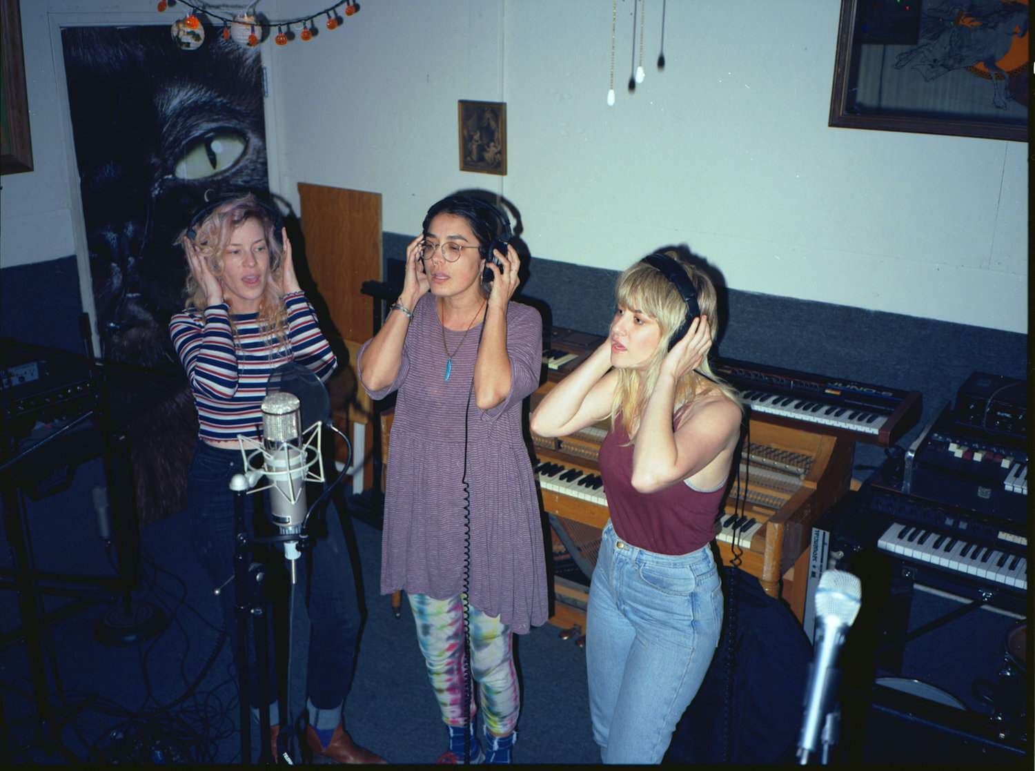 Jennylee and Deap Vally by John Stavas