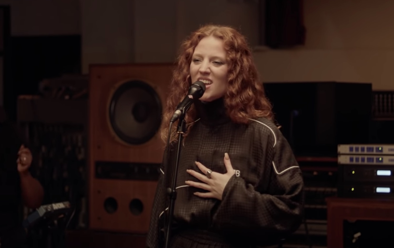 Jess glynne this christmas amazon 2020 yt