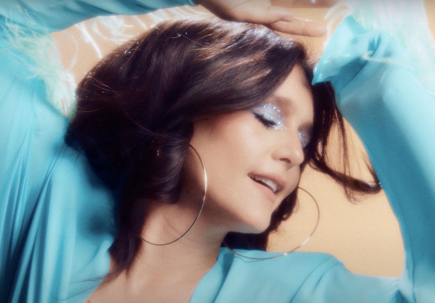 Jessie ware free yourself youtube 2022