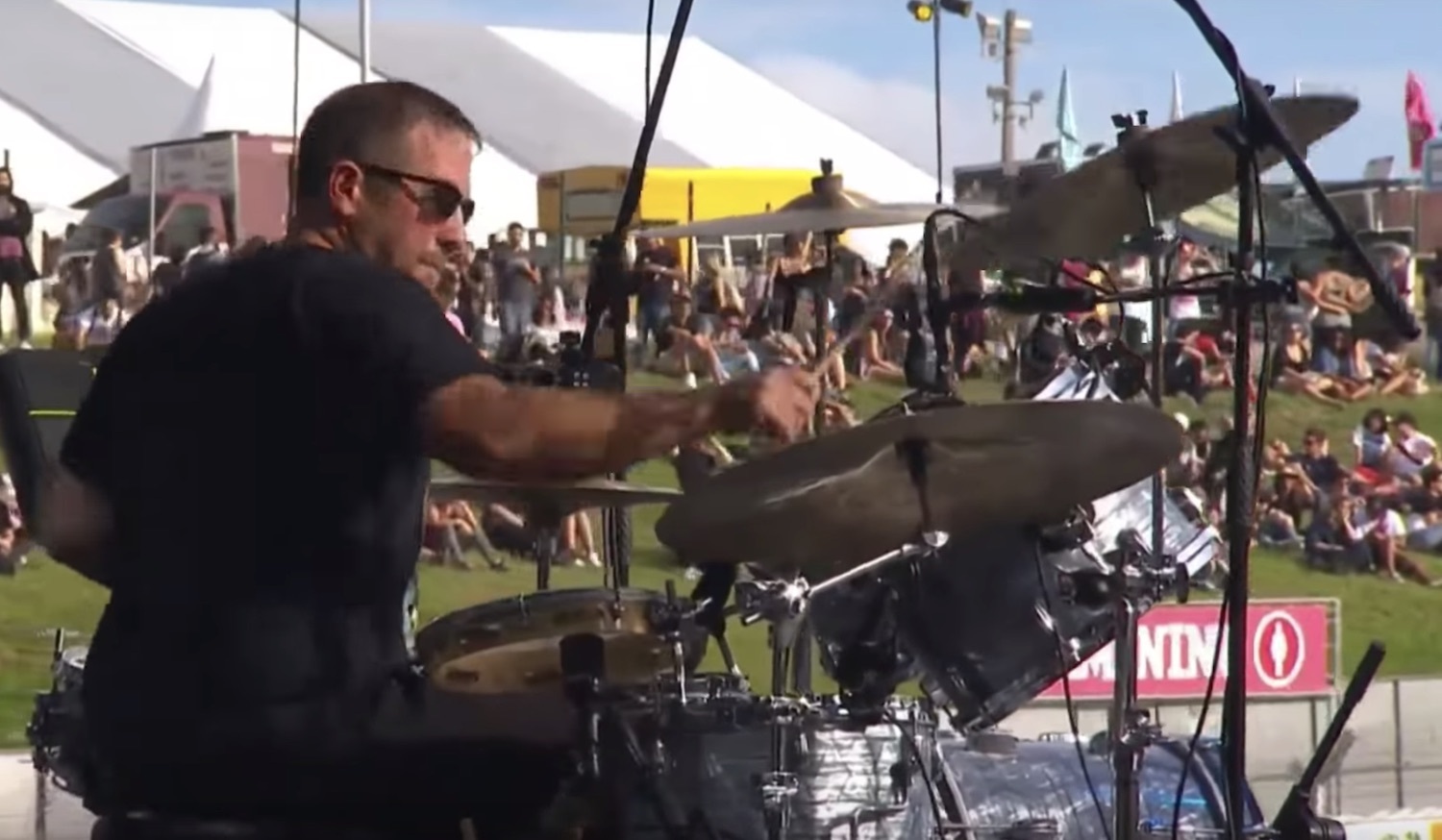 Jimmy eat world zach lind lollapalooza brazil 2017