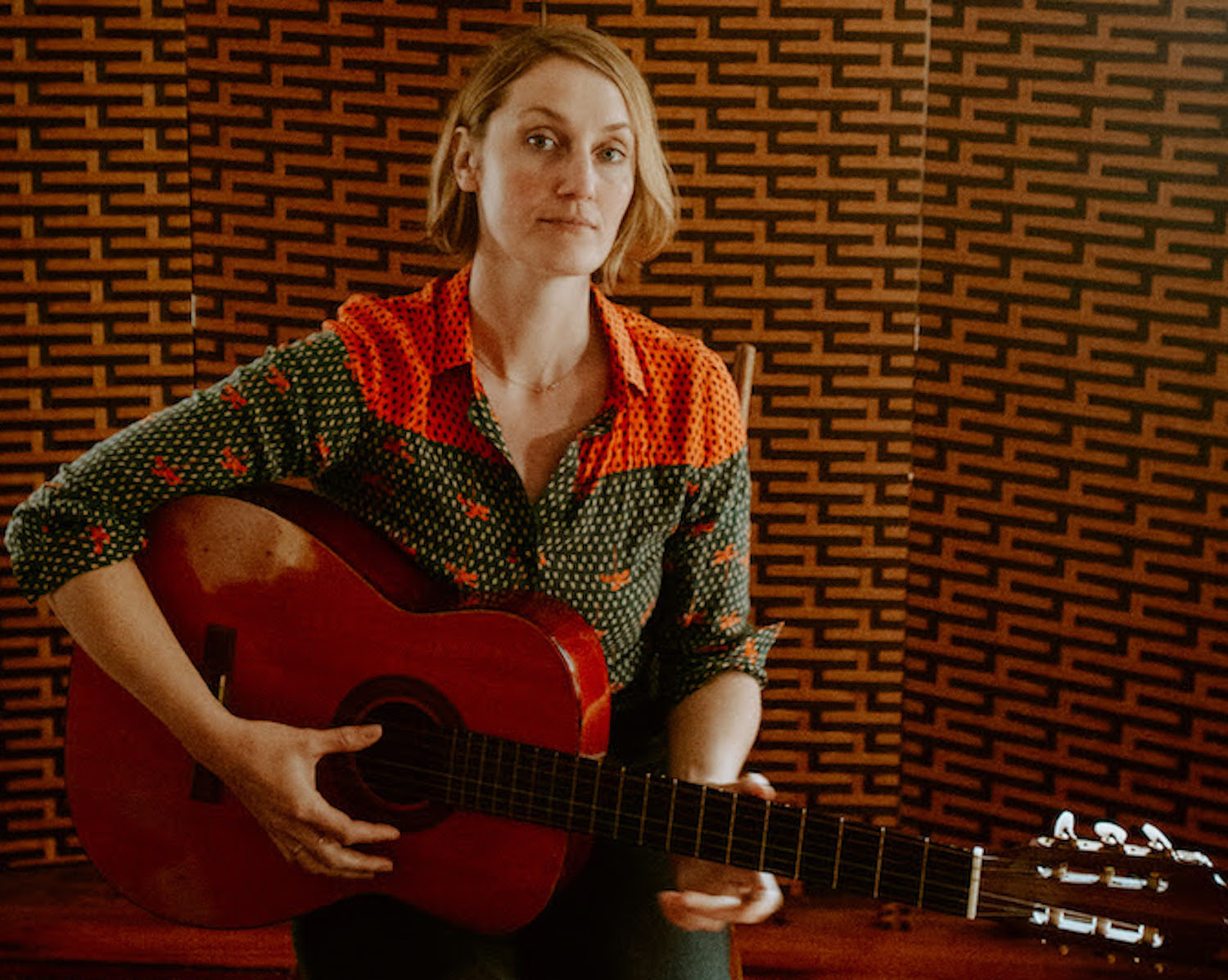 Joan shelley 2022 press shot credit Mickie Winters