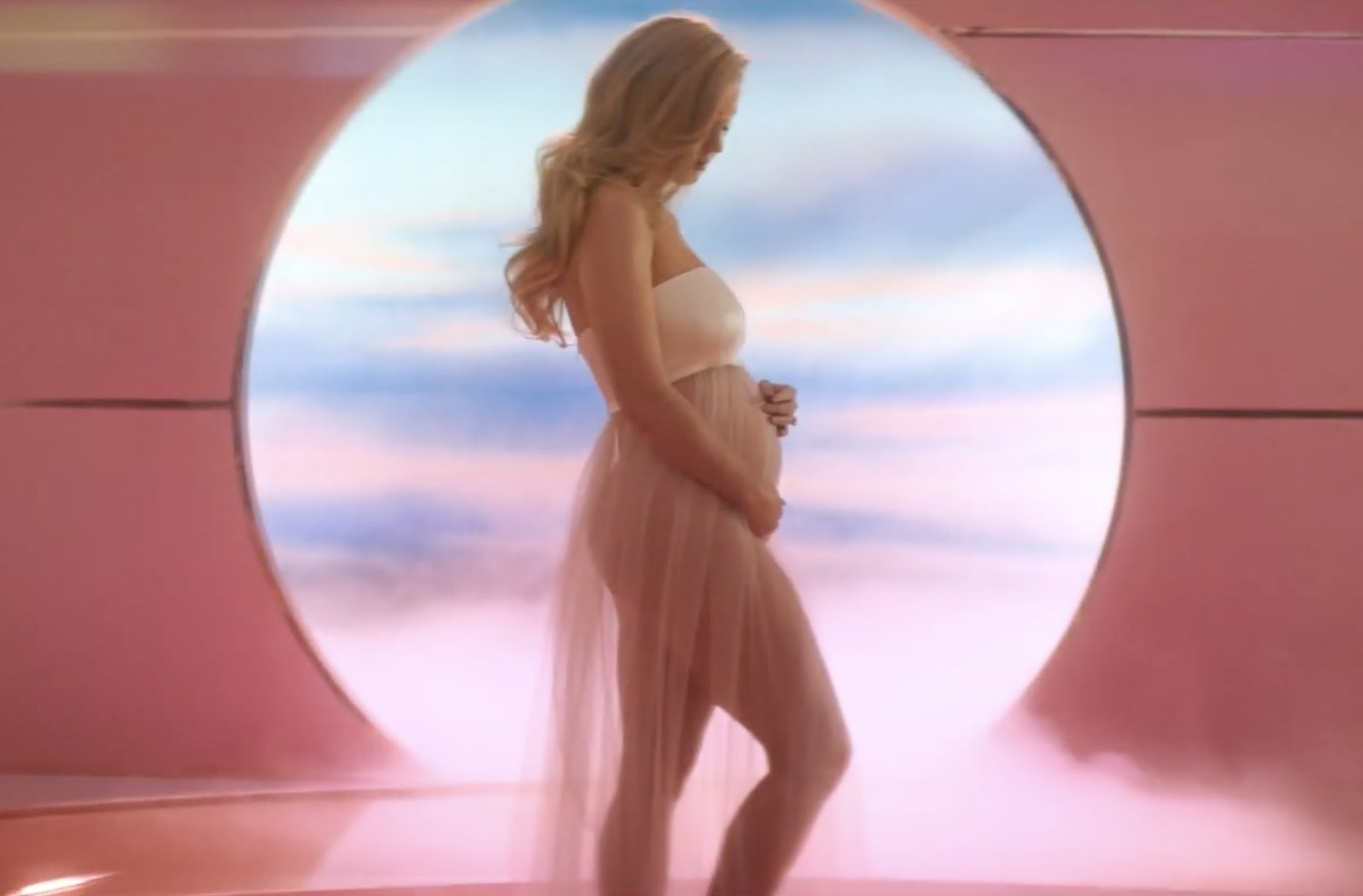 Katy perry never worn white