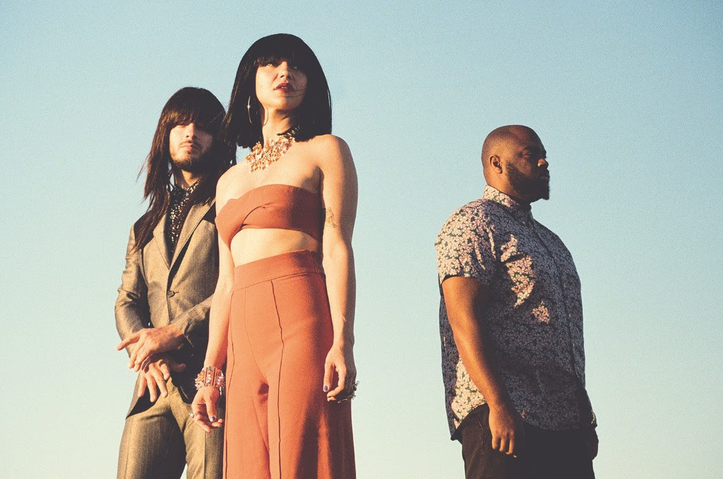 Khruangbin nov17 mary kang